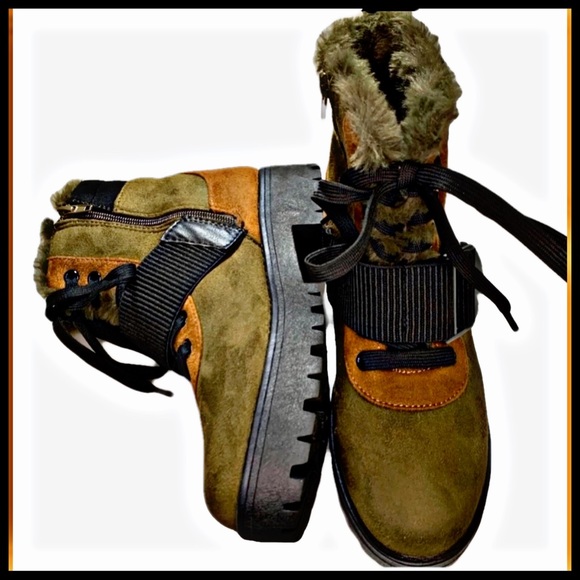 NWOT* ROUGE! OLIVE SUEDE FAUX FUR-LINED BOOTS Sz 37UK - Picture 2 of 11